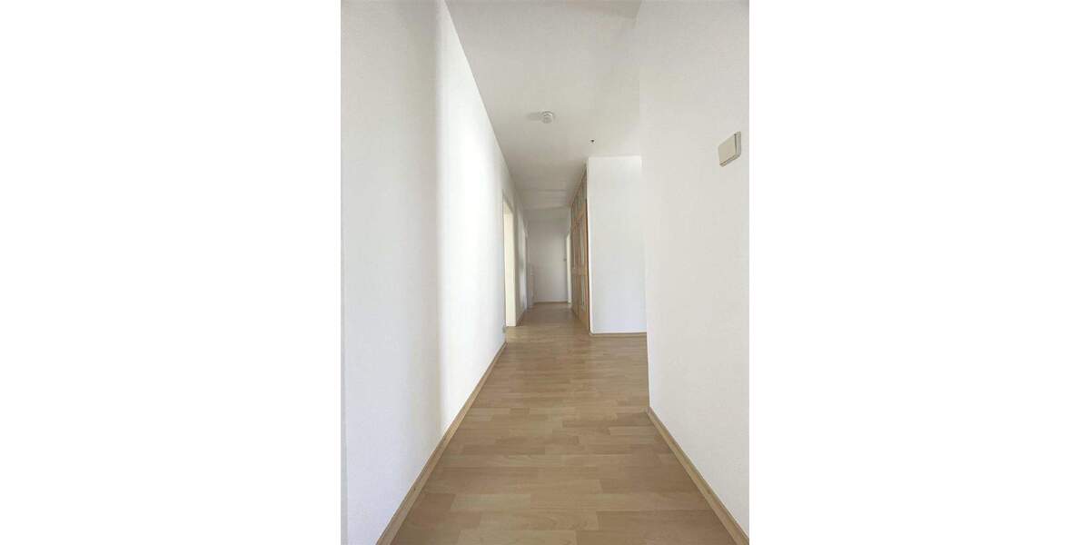 Etagenwohnung Singen (Hohentwiel) Singen - 3 Zimmer, 95 m&sup2;, 900&euro; | Angebot:25803033