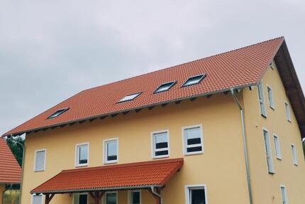Neubau Wohnung mit Balkon - Erstbezug