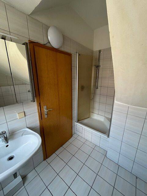 Apartment im Obergeschoss, Wilhelmstraße 103a, 59067 Hamm Westen, mit Einbauküche