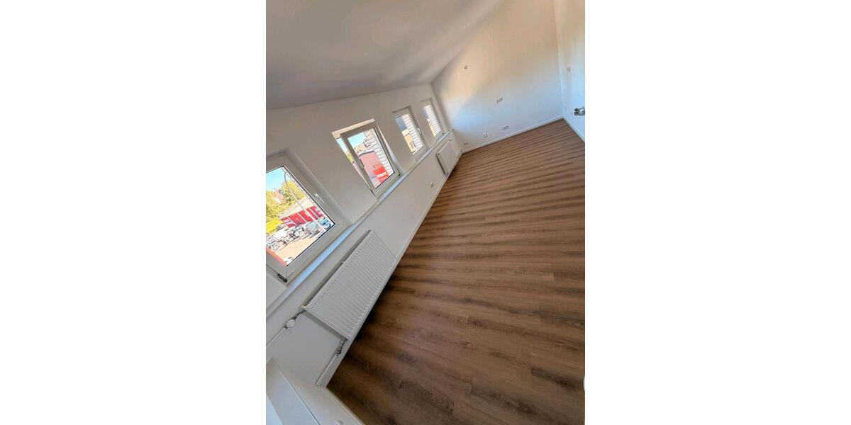 Dachgeschoßwohnung Würselen - 3 Zimmer, 68 m&sup2;, 980&euro; | Angebot:26635271