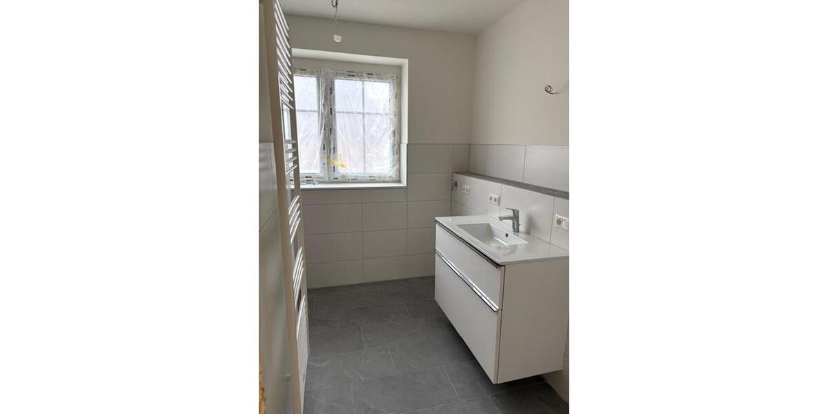 Erdgeschoßwohnung Brackel - 3 Zimmer, 88 m&sup2;, 1.360&euro; | Angebot:23767351