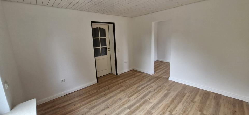 Erdgeschoßwohnung Heide - 3 Zimmer, 100 m&sup2;, 1.020&euro; | Angebot:26624185