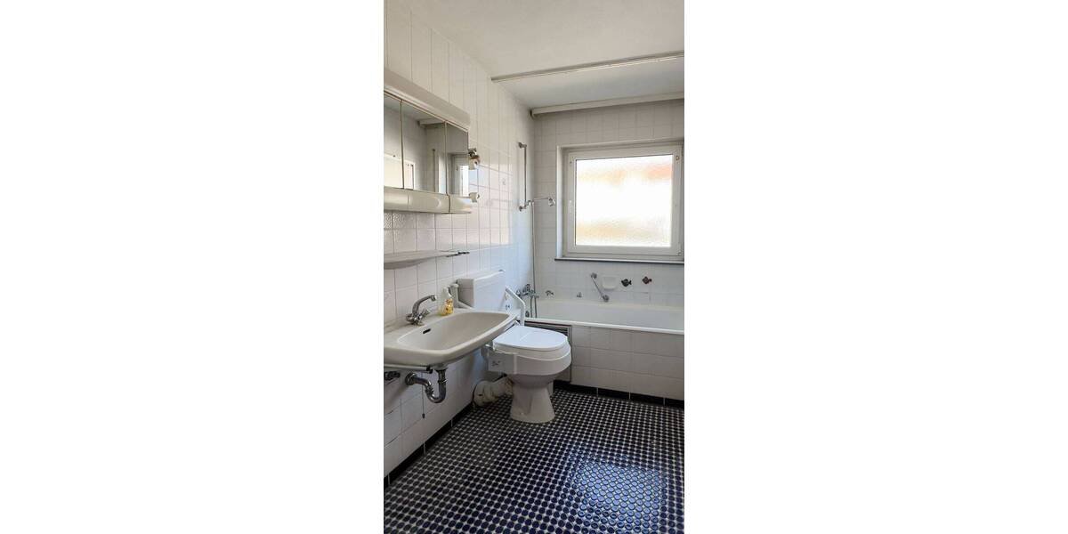 Etagenwohnung Calw Heumaden - 2 Zimmer, 75 m&sup2;, 700&euro; | Angebot:26291824