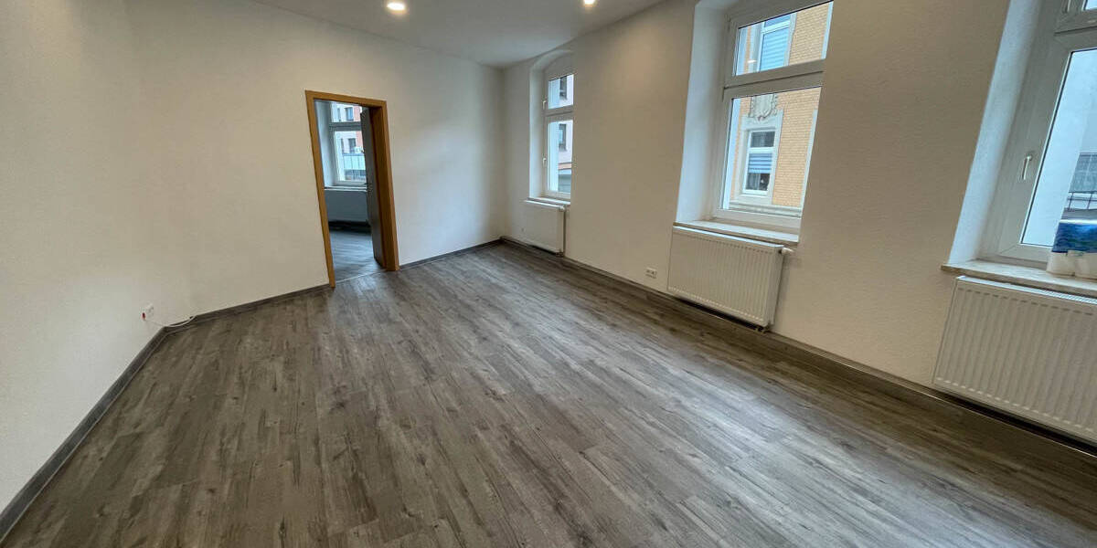 Etagenwohnung Aue Aue - 3 Zimmer, 100 m&sup2;, 650&euro; | Angebot:26141608