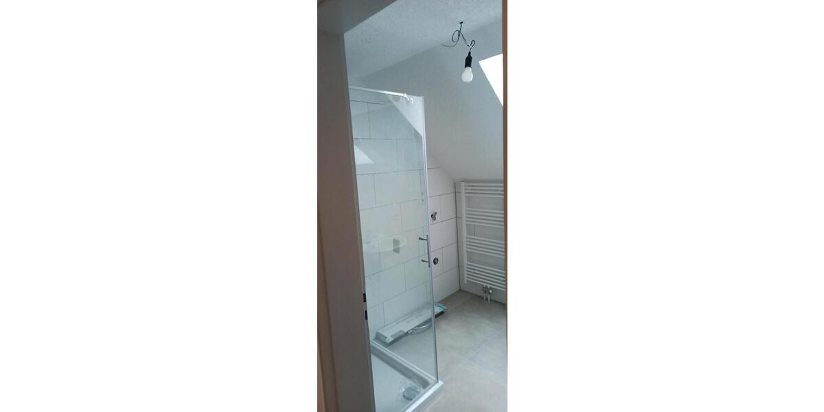 Dachgeschoßwohnung Blumberg - 3 Zimmer, 72 m&sup2;, 700&euro; | Angebot:24372499