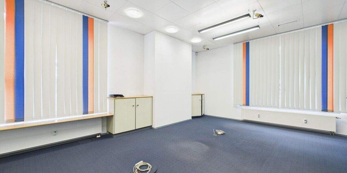 Gewerbeobjekt Regensburg / Prüfening Westenviertel - 8 Zimmer, 199 m&sup2;, 4.700&euro; | Angebot:25704935