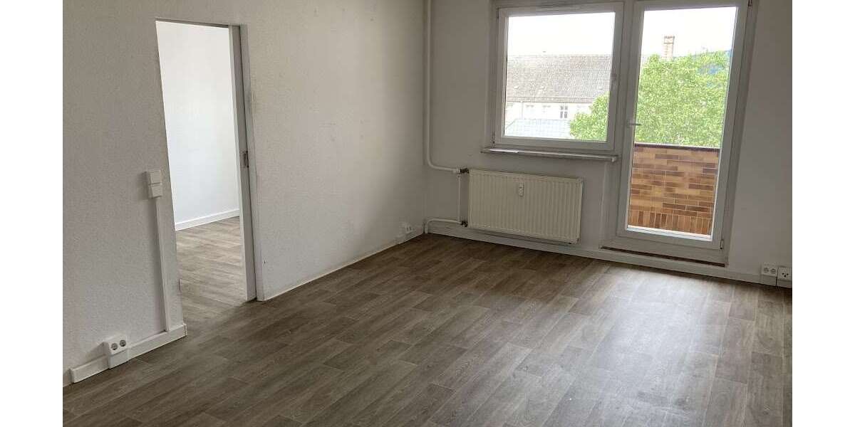 Etagenwohnung Gera Ostviertel - 3 Zimmer, 68 m&sup2;, 385&euro; | Angebot:27055978