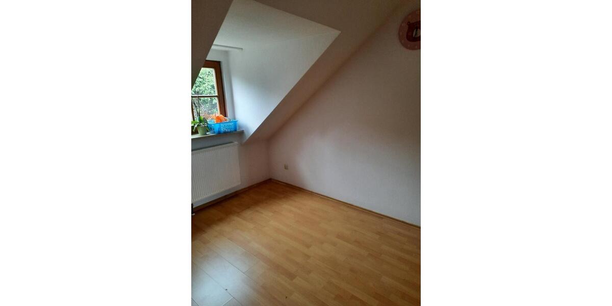 Dachgeschoßwohnung Ansbach - 3 Zimmer, 78 m&sup2;, 640&euro; | Angebot:24816645