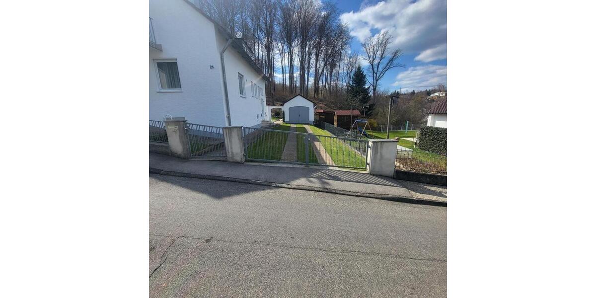 Mehrfamilienhaus, Wohnhaus Krumbach (Schwaben) - 5 Zimmer, 144 m&sup2;, 1.500&euro; | Angebot:25300778