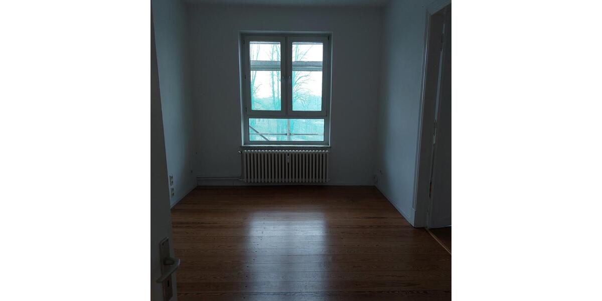 Etagenwohnung Flensburg Fruerlund - 4 Zimmer, 101 m&sup2;, 905&euro; | Angebot:23750426