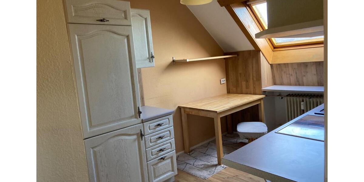 Dachgeschoßwohnung Wolfsburg - 3 Zimmer, 64 m&sup2;, 500&euro; | Angebot:25964911