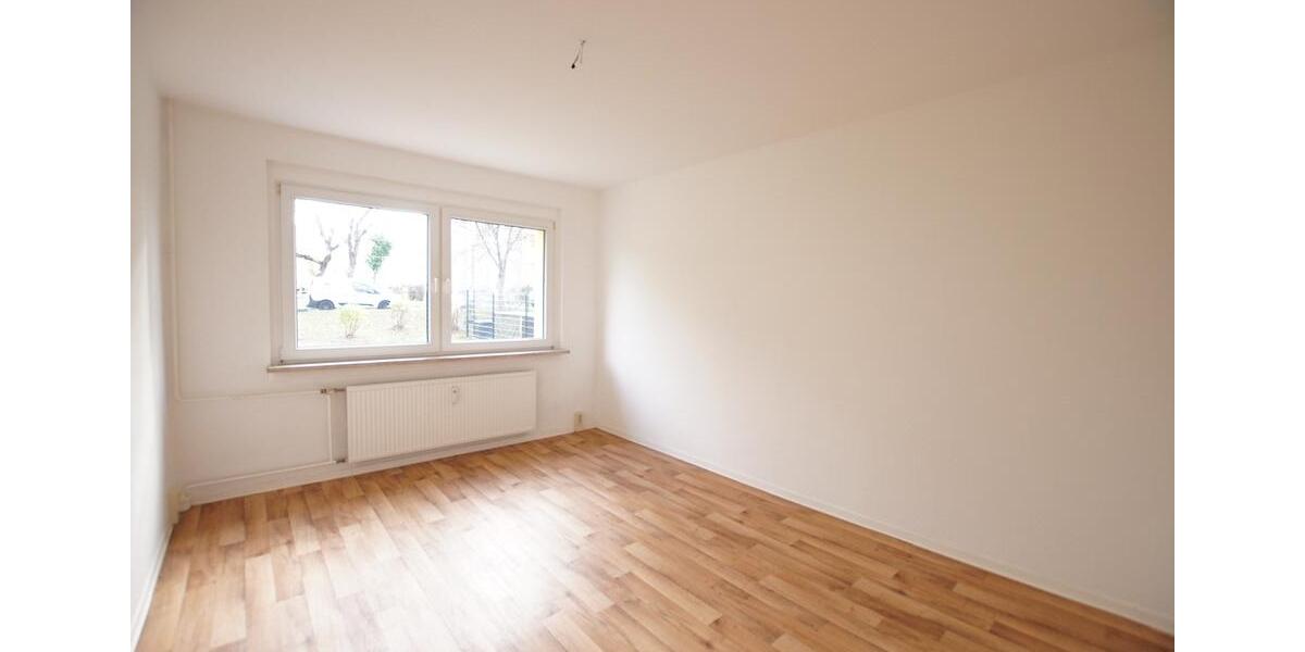 Etagenwohnung Pößneck - 3 Zimmer, 58 m&sup2;, 350&euro; | Angebot:26246712