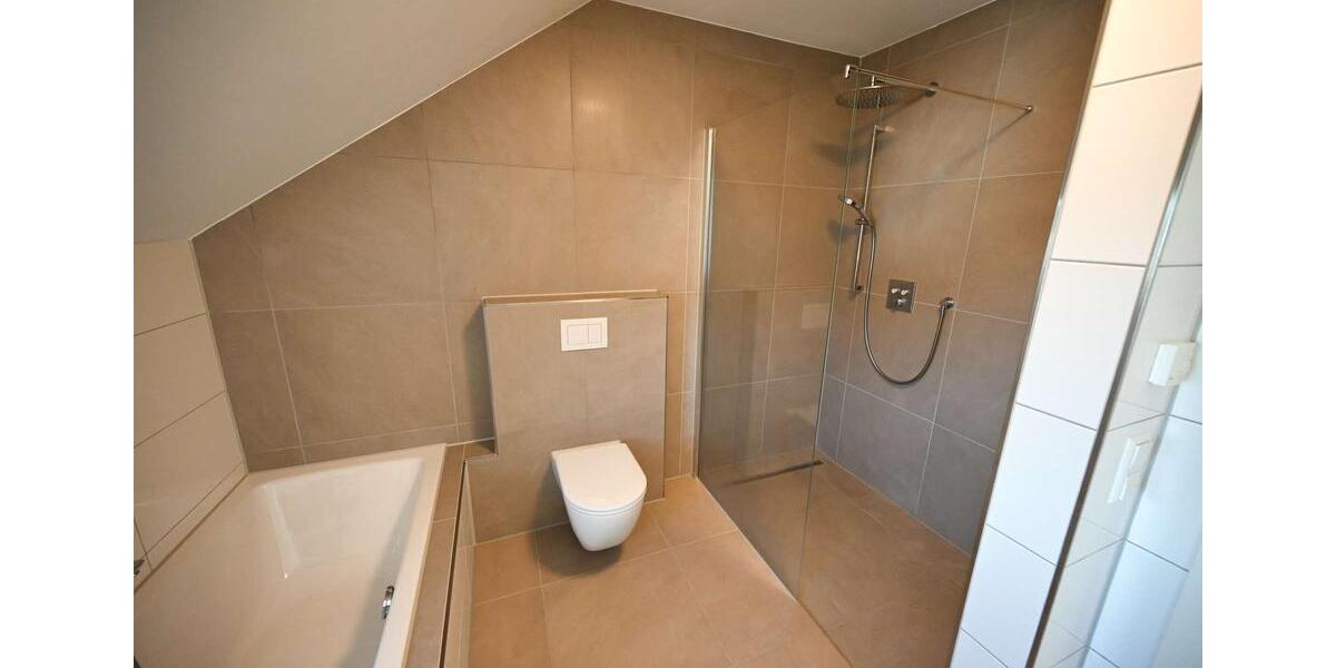 Dachgeschoßwohnung Quakenbrück - 3 Zimmer, 88 m&sup2;, 800&euro; | Angebot:26312455