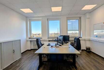 Büro in Krefeld 880 € 92 m²