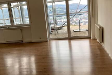 Moderne,helle 3,5-Zimmer-Wohnung mit Terasse. 3 zimmer