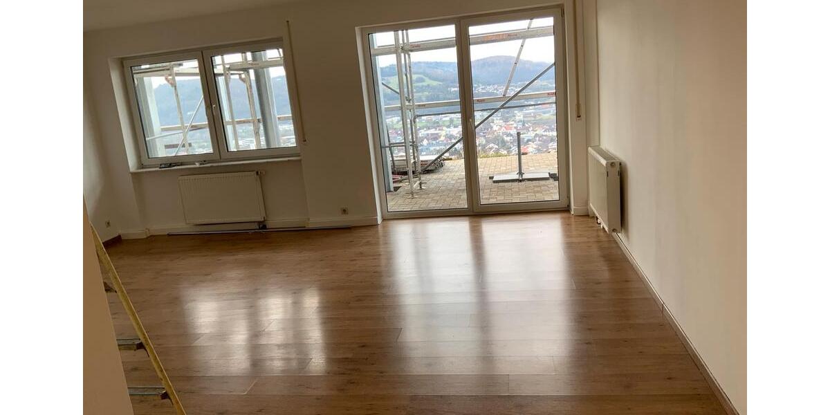 Moderne,helle 3,5-Zimmer-Wohnung mit Terasse. 3 zimmer