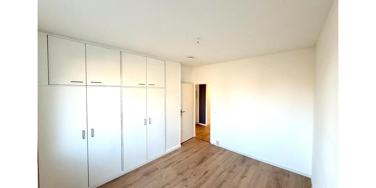 Etagenwohnung Meerane - 3 Zimmer, 60 m&sup2;, 420&euro; | Angebot:26477534