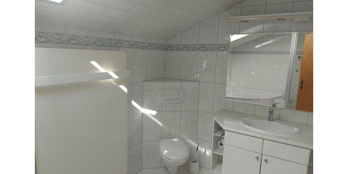 Sehr schöne 5 Zimmer-Wohnung in traumhafter Lage 5 zimmer