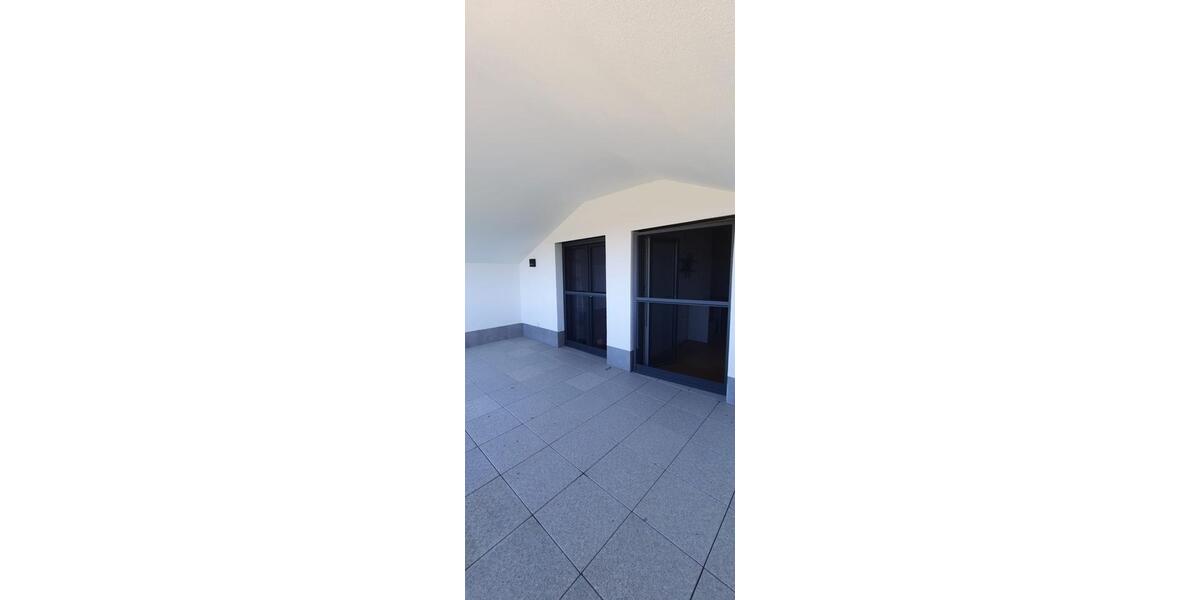 Dachgeschoßwohnung Kümmersbruck - 2.5 Zimmer, 65 m&sup2;, 1.280&euro; | Angebot:26340119