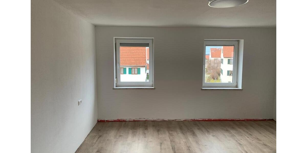 Doppelhaushälfte Kirchheim In Schwaben - 3.5 Zimmer, 134 m&sup2;, 940&euro; | Angebot:26043429