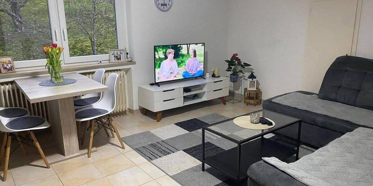 Etagenwohnung Bad Liebenzell - 2 Zimmer, 65 m&sup2;, 695&euro; | Angebot:26277354