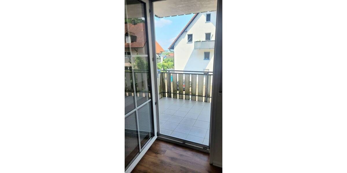 Etagenwohnung Hildburghausen - 2 Zimmer, 66 m&sup2;, 500&euro; | Angebot:22466967
