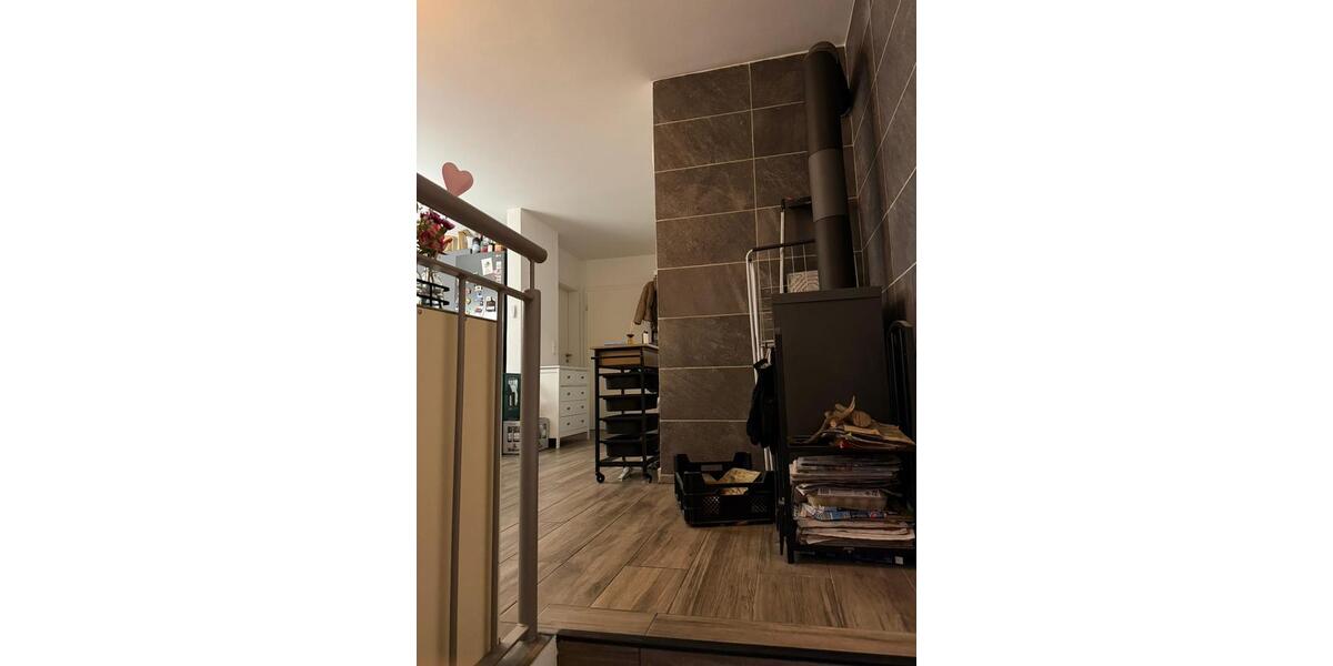 Etagenwohnung Wedel - 3 Zimmer, 93 m&sup2;, 1.300&euro; | Angebot:26672485