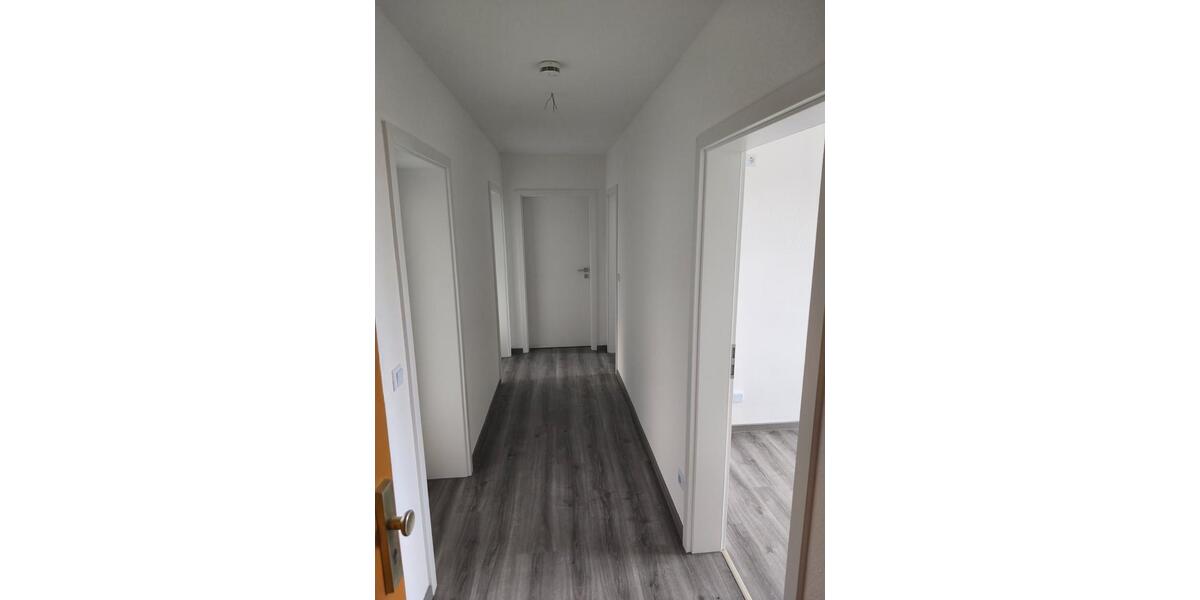 Erdgeschoßwohnung Bad Langensalza - 3 Zimmer, 66 m&sup2;, 496&euro; | Angebot:25083835