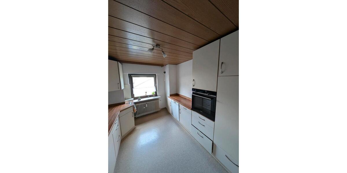 Dachgeschoßwohnung Biebergemünd - 4 Zimmer, 117 m&sup2;, 950&euro; | Angebot:25239297