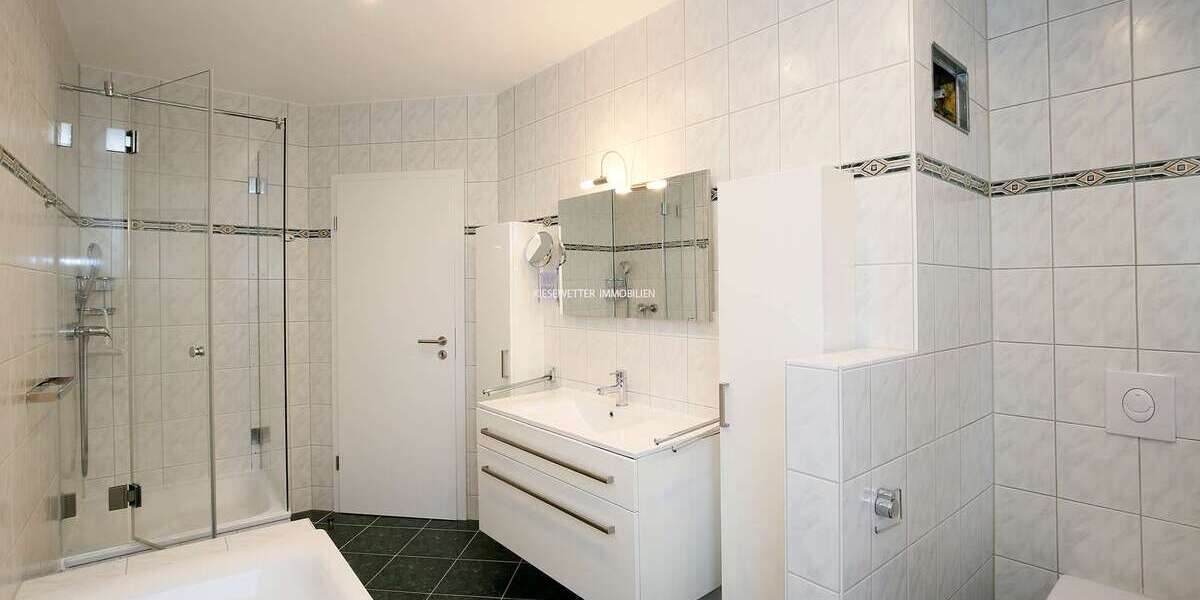 Wohnung zum Mieten in Zwickau 590 € 94 m² 2 zimmer