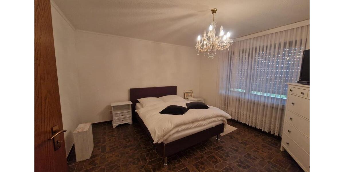 Erdgeschoßwohnung Püttlingen - 4 Zimmer, 108 m&sup2;, 900&euro; | Angebot:26426571
