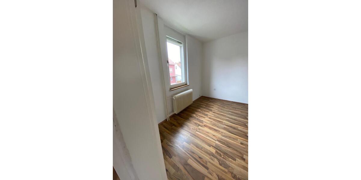 Einfamilienhaus Kassel Bettenhausen - 7 Zimmer, 150 m&sup2;, 1.950&euro; | Angebot:26554827