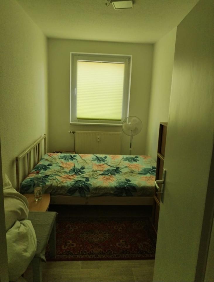 Möbliertes Zimmer in 3-Zimmer-Wohnung-Niederschöneweide(Berlin)
