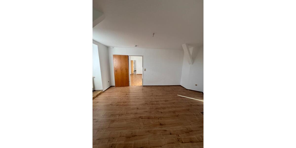 Dachgeschoßwohnung Anklam - 2 Zimmer, 55 m&sup2;, 400&euro; | Angebot:24765070