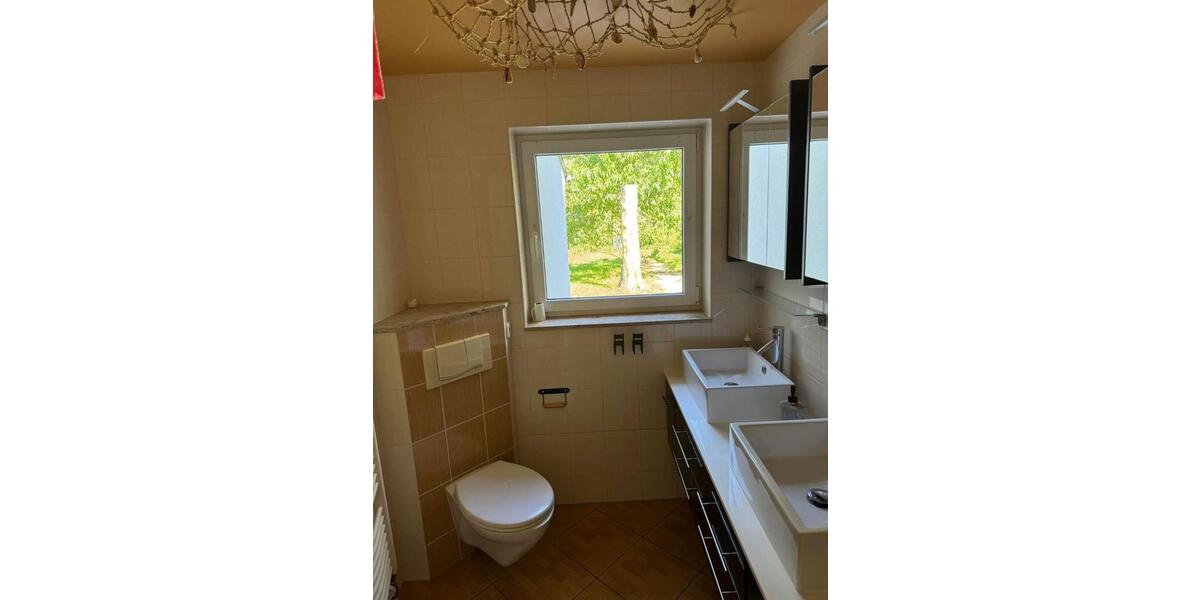 Einfamilienhaus Finsterwalde - 4 Zimmer, 120 m&sup2;, 1.100&euro; | Angebot:25979335