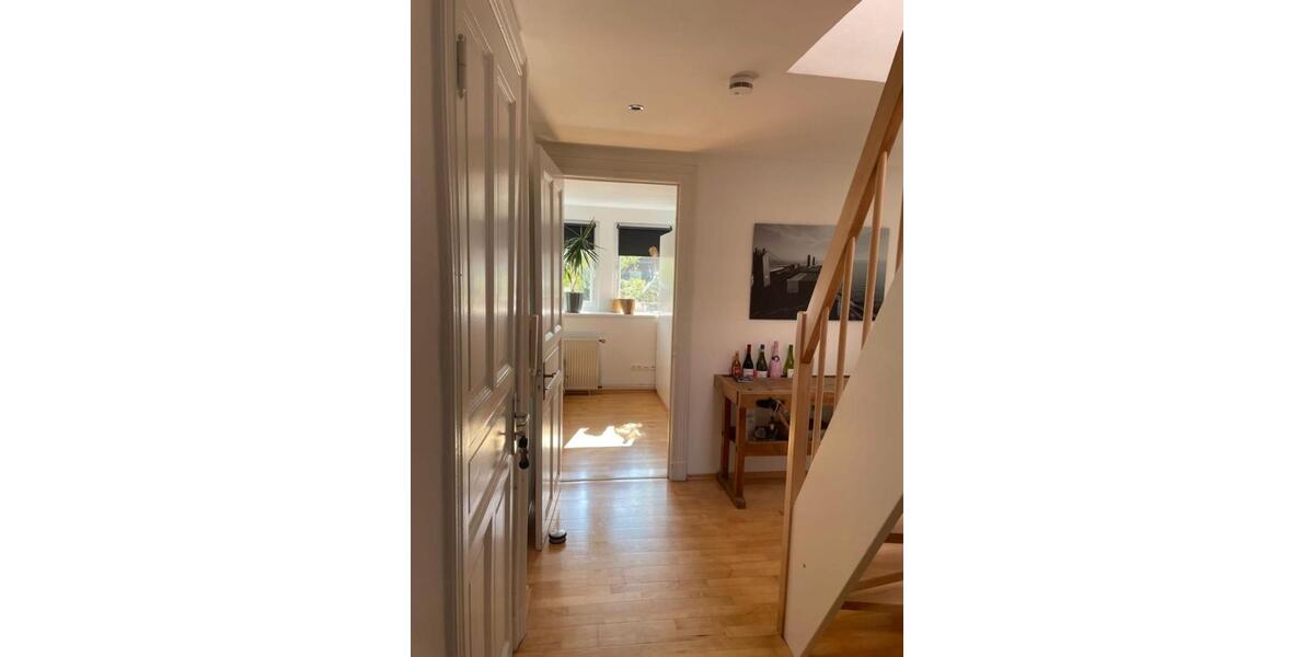 Dachgeschoßwohnung Wedel - 3 Zimmer, 95 m&sup2;, 1.250&euro; | Angebot:24467140