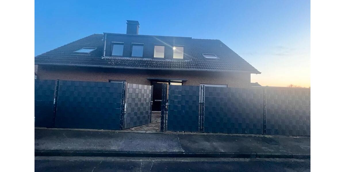 Modernisierte Wohnung ca. 105 m² m. Gartenanteil Bockum-Hövel 4 zimmer