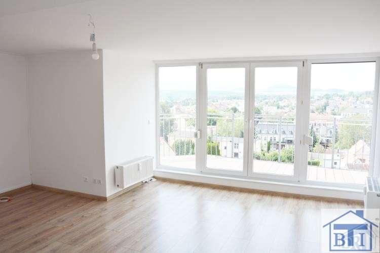 Etagenwohnung Zittau - 4 Zimmer, 98 m&sup2;, 642&euro; | Angebot:27133679