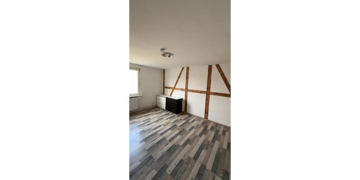 Dachgeschoßwohnung Zehdenick - 3 Zimmer, 80 m&sup2;, 950&euro; | Angebot:26645246