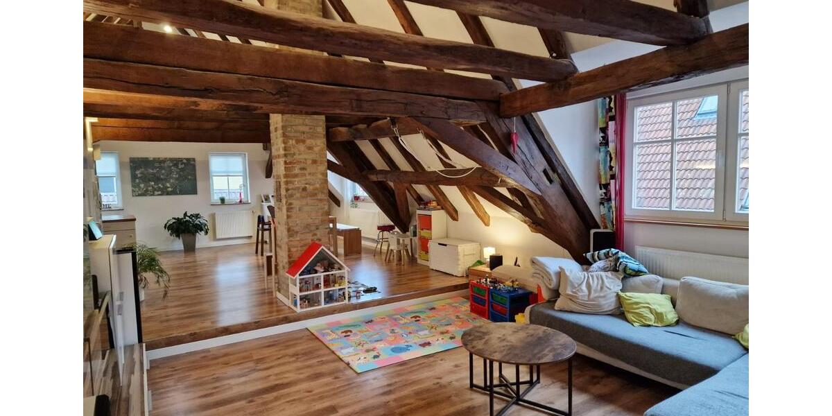 Dachgeschoßwohnung Kandel - 3 Zimmer, 120 m&sup2;, 1.400&euro; | Angebot:26476603