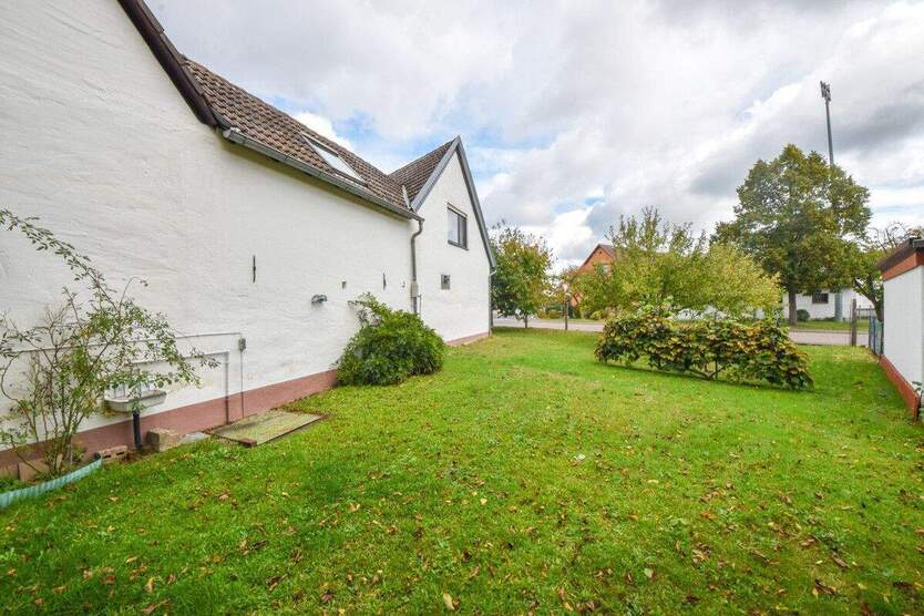DIETZ: Gepflegtes Fachwerkhaus mit Garten, kleinem Nebengebäude im Babenhausen OT Harpertshausen! 5 zimmer