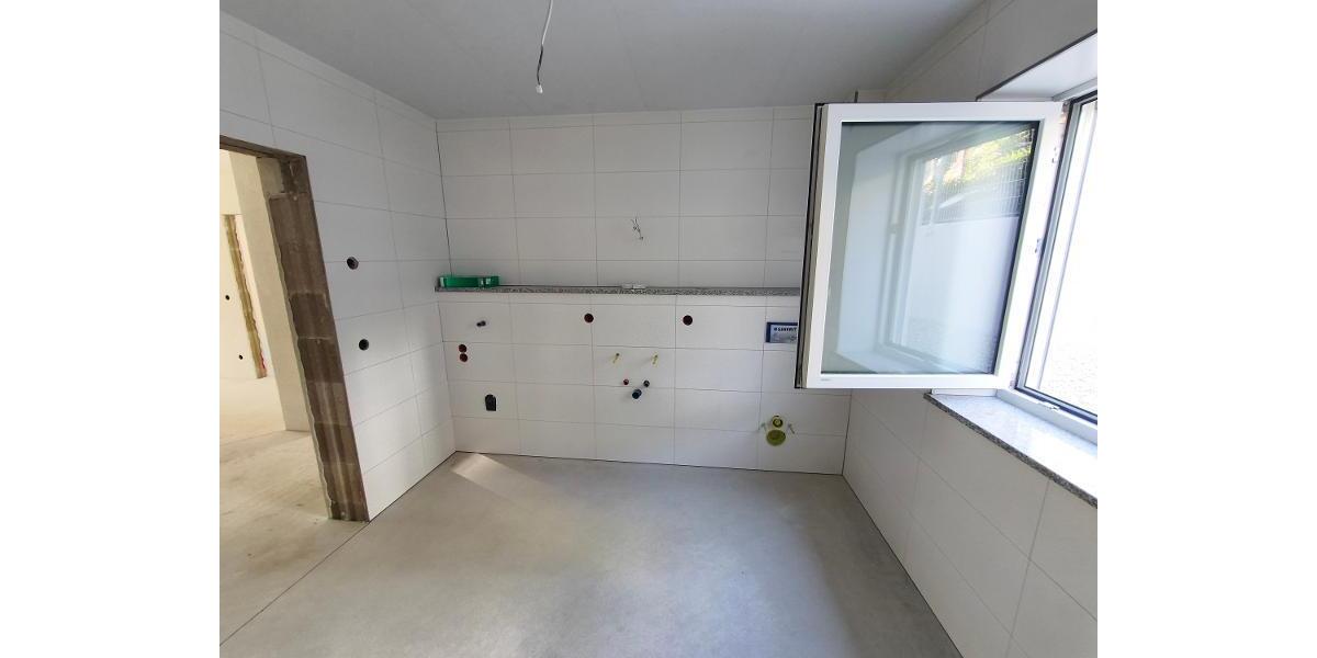 4 Zi. Wohnung (Nr. 3) im EG mit Balkon - Etagenwohnung Adelsdorf OT | Angebot:24466871