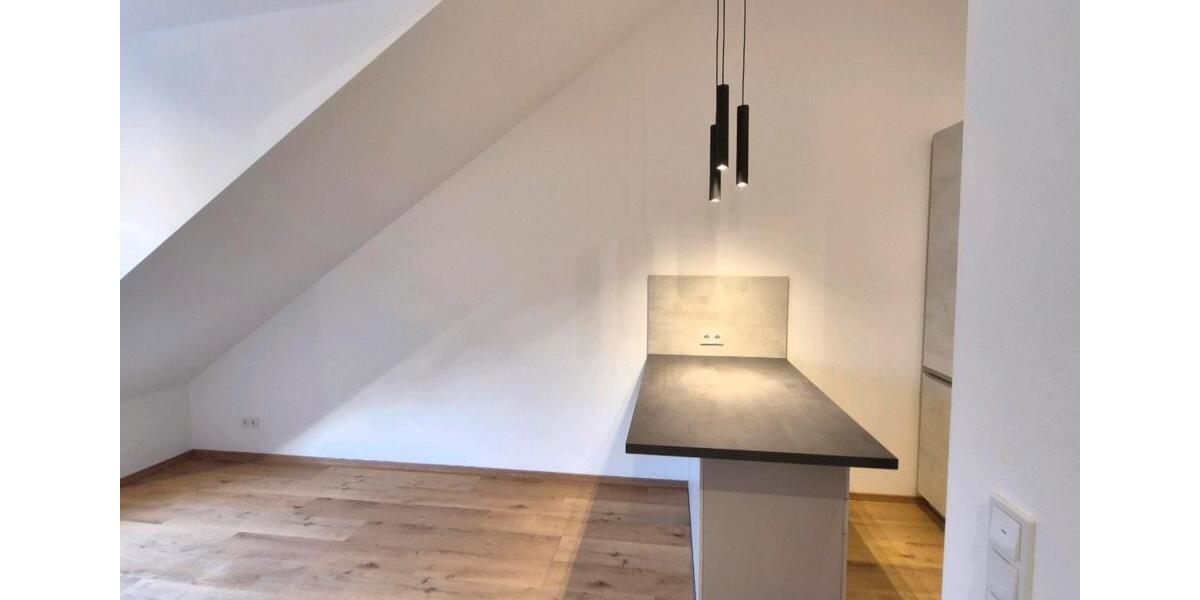 Dachgeschoßwohnung Oberdolling - 1 Zimmer, 43 m&sup2;, 770&euro; | Angebot:25922325