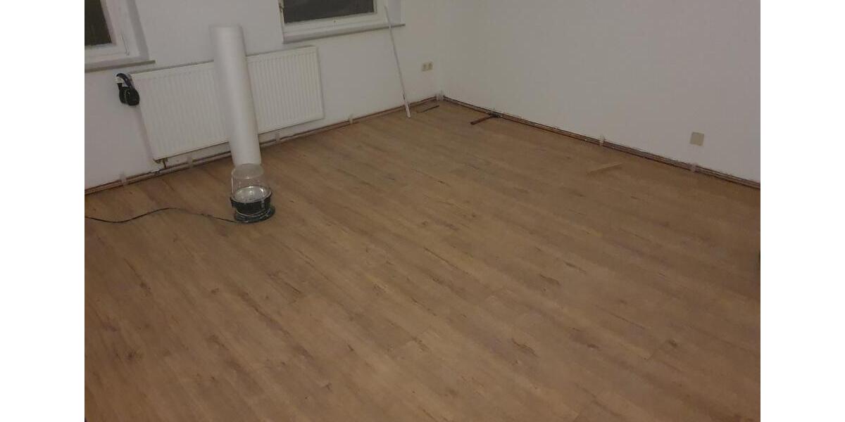Etagenwohnung Crottendorf - 3 Zimmer, 90 m&sup2;, 450&euro; | Angebot:24837689