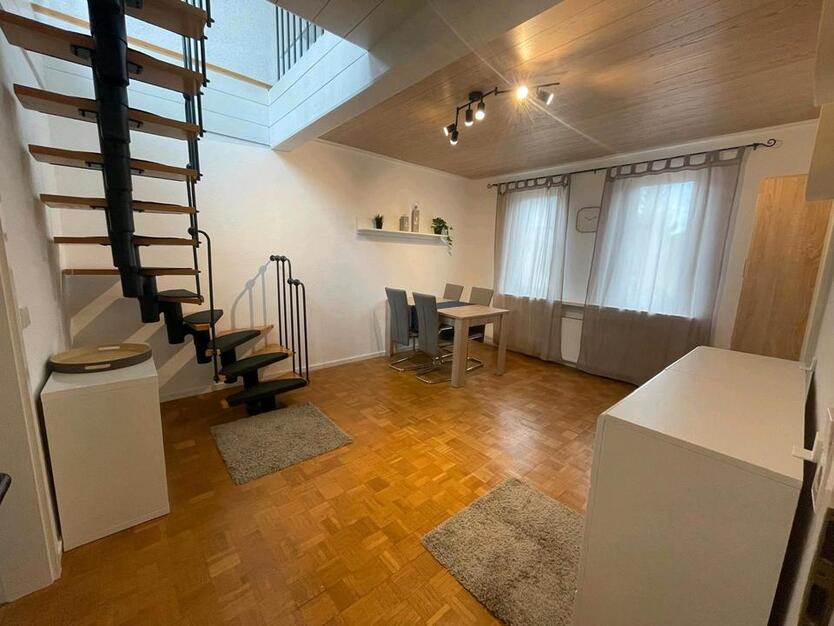 Neu renovierte Maisonette-WG in Stuttgart Zuffenhausen ab 15.11 zimmer