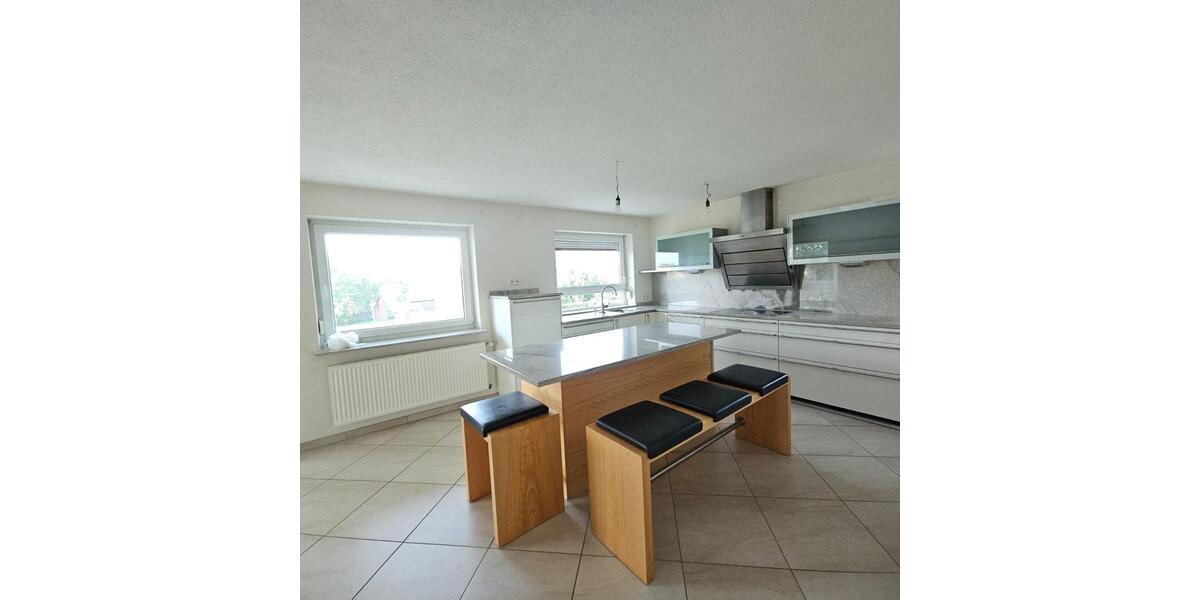 Erdgeschoßwohnung Haigerloch - 4 Zimmer, 140 m&sup2;, 1.400&euro; | Angebot:24395840