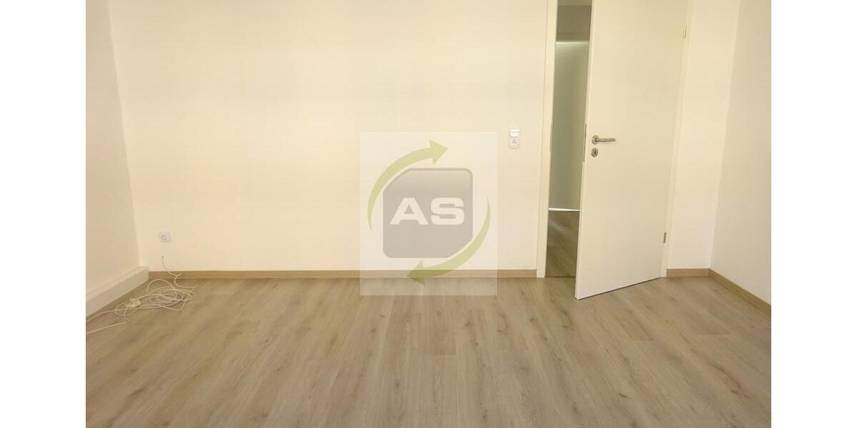 Erdgeschoßwohnung Neumark - 6 Zimmer, 128 m&sup2;, 768&euro; | Angebot:22591351