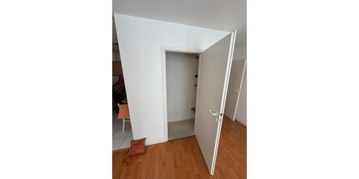 Etagenwohnung Schönefeld - 1 Zimmer, 54 m&sup2;, 1.200&euro; | Angebot:26705116
