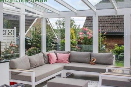 Einfamilienhaus mit Wintergarten, Garten, Garage, Stellplätze in Burscheid Hilgen