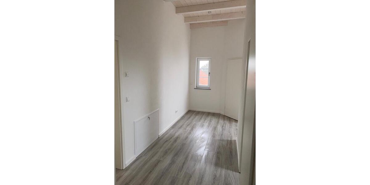 2-Zimmer Wohnung, Dachgeschosswohnung, Wohnung, Mietwohnung 2 zimmer